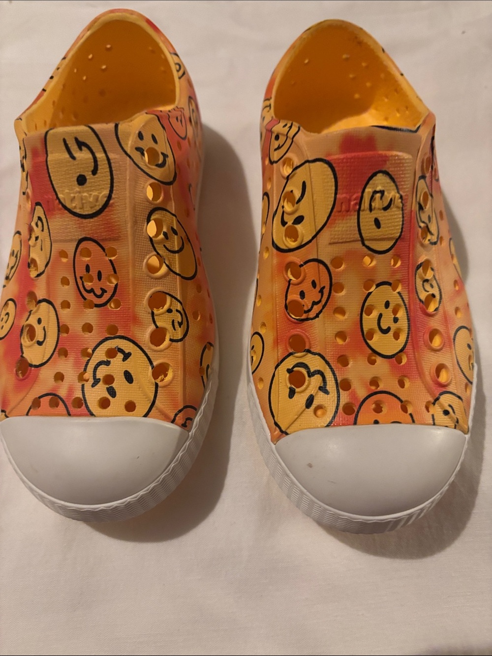 NWT Native Jefferson Kids Smiley Face Slip-On Shoes - Yellow